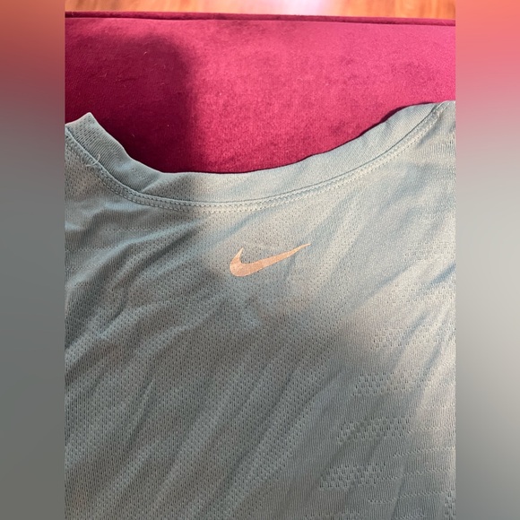 3 for $13 Nike tank top light blue - Picture 2 of 5